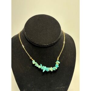 Necklace Vintage Retro Green Stones on Delicate Gold Tone Chain